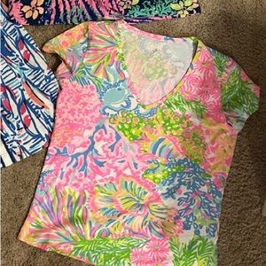 Lilly Pulitzer vneck top